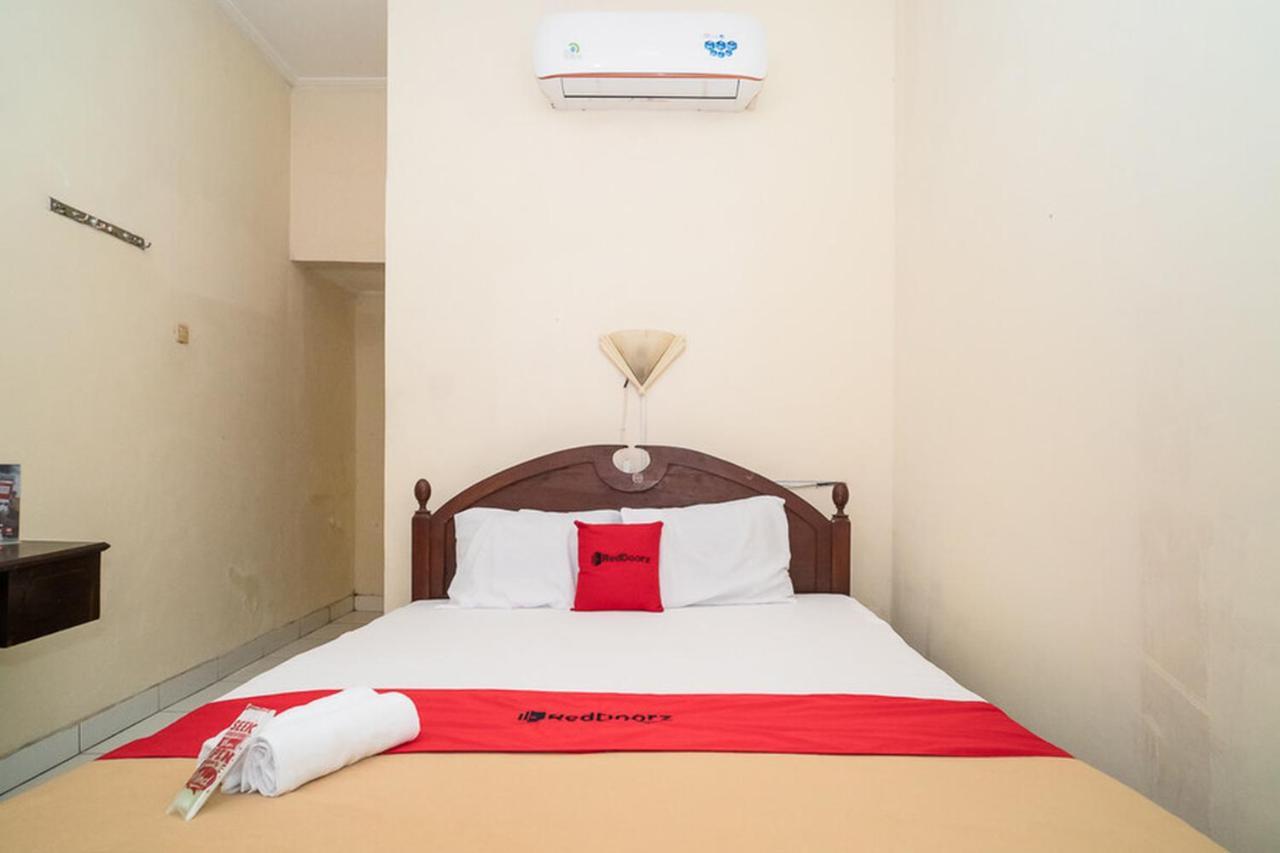 Reddoorz Near Kampus 3 Uty Yogyakarta Hotel Exterior photo